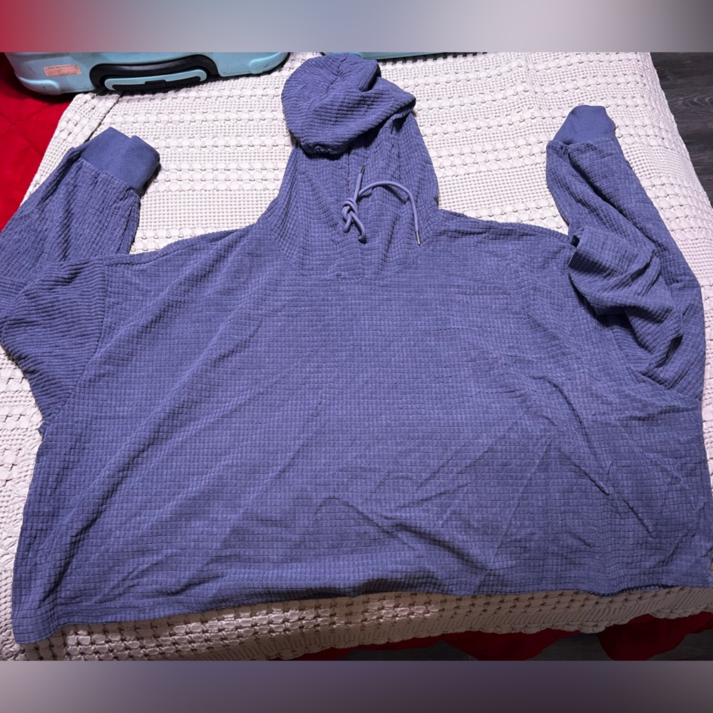 Cropped over-size waffle hoodie